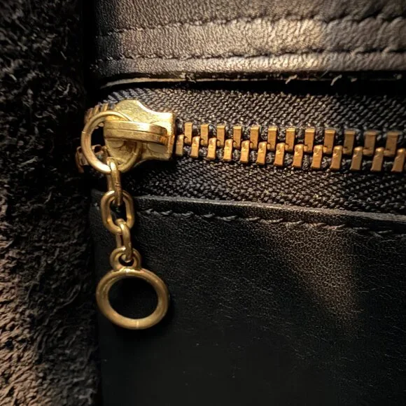 Vintage COACH Court Turnlock Crossbody Bag – Model 9870 | Black - Picture 12 of 16